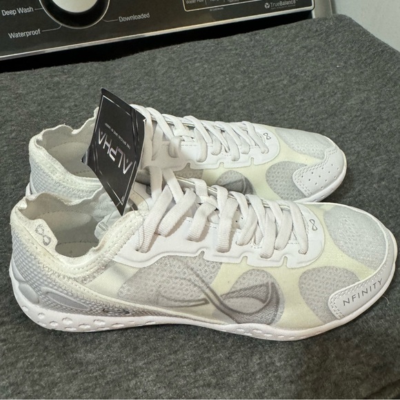 Alpha Cheer Shoes Nfinity - Picture 2 of 12